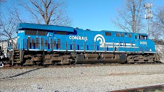 NS stack train 24x headed northbound in Greensboro NC with ns 8098 CR in the lead 1/4/25🇺🇸