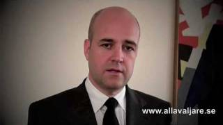 Statsminister Fredrik Reinfeldt intervjuas av Allaväljare om begriplig information