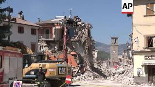 Demolition of quake-damaged building in Amatrice