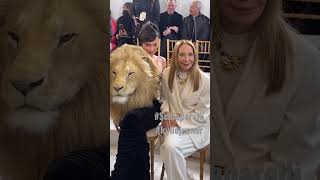 The moment-Kylie Jenner Wore a Lion Head to Schiaparelli’s Fashion Show #kyliejenner #schiaparelli