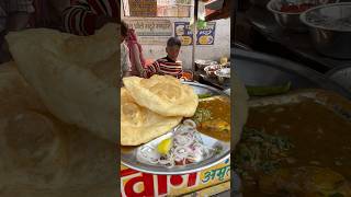 मात्र 8 साल की उम्र मैं खिलाते है छोलें भटूरे 🙏🙏#foodvlog #bhature #shorts