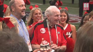 Former Georgia coach Vince Dooley celebrates 90th birthday