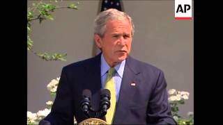 Bush urges diplomatic solution with Iran in nuclear dispute