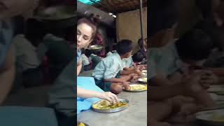 American white girl enjoying meal at indian school | foreigners in India #travel #travelling #vlog