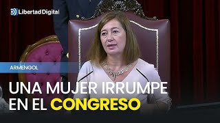 Armengol expulsa a una señora del Congreso: \