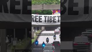Paris activists unfurl ‘Free Tibet’ banner during Xi visit | Radio Free Asia (RFA)