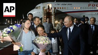 Putin thanks released Russian prisoners for their loyalty