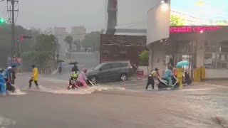 中彰豪雨成災 台灣大道成滑水道沖倒學生｜20230420 公視晚間新聞