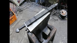 Forging a wild Damascus Viking sword, the complete movie.