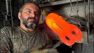 Making an axe from an old shackle