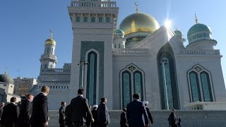 Vladimir Putin inaugurates Moscow mosque with Turkish, Palestinian leaders Erdogan and Abbas