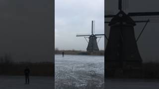 KINDERDIJK,Rotterdam ,Nederland 荷蘭鹿特丹擁有18座風車的小孩堤防