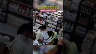 女孩向妈妈提问，“为啥我不漂亮？”被妈妈一把搂入怀里。网友：孩子，你在妈妈心里永远是最漂亮最好的❤️ #暖心