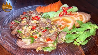 How to Mixed Grilled Beef Salad | របៀបបុកសាច់គោម្អមម្ជូរផ្លែក្រសាំង - Angkor Food