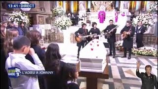 Les musiciens de Johnny Hallyday reprennent "Je Te Promets" dans l'église de la Madeleine