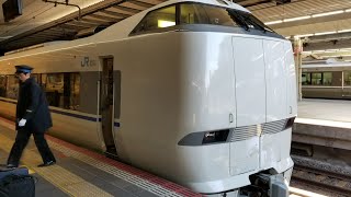 特急サンダーバード号・大阪駅入線♪