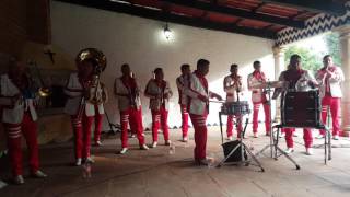 La Cuichi  Banda Perla de Michoacan Feria San Nicolas Totolapan 2016