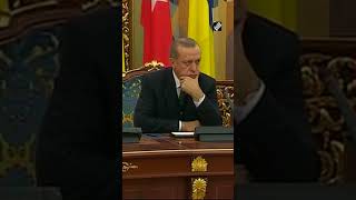Turkey’s Erdogan falls asleep during joint briefing with Poroshenko in Kyiv