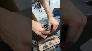 Schmieden einer Rose / Forging a russian rose #shorts