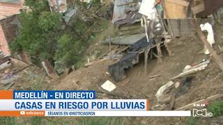 Doce familias abandonaron sus viviendas por riesgo de deslizamiento en Medellín