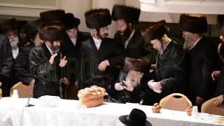 Seudos Hodaah throughout the years by the Skulener Rebbe Zatzal