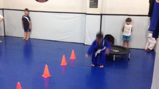 Aquecimento infantil com circuito para jiu-jitsu 