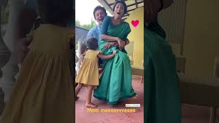 Shriya Saran Gets Pushed by her Daughter Radha Best Moment Exclusively #love #viral #trending #video