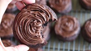 How to Make Crumbl Chocolate Cake Cookies