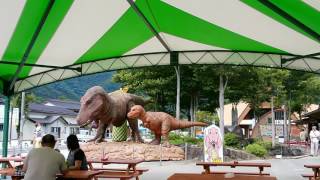 道の駅 九頭竜　子供が無くほどの恐竜