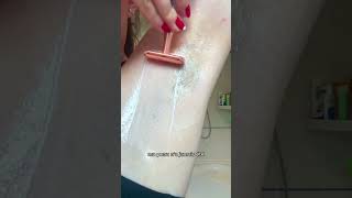 😟 POV: Après s'être rasée avec un rasoir en plastique... #routine #rasage #shavest