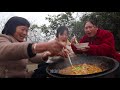 pangmei cuisine make smelly mandarin fish hot pot for sister