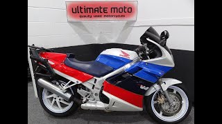 Honda VFR750F - Iconic Honda Colours Walk Round Rev