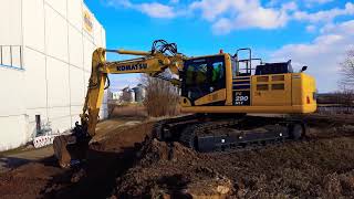 Komatsu PC 290-11 NLC at work