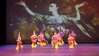 Act 1 Flying Apsaras in Dunhuang 飞天乐鼓