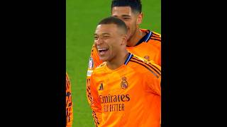 When Mbappé Gets Bored 🥱