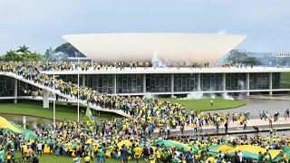 Bolsonaristas radicais invadem Congresso Nacional, STF e Palácio do Planalto | AFP