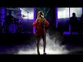 Maren Morris Takes the Stage with 'The Bones'