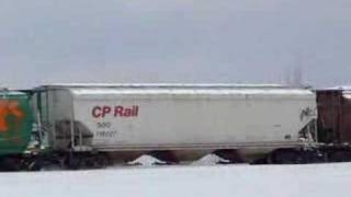 CP grain train on QGRY - Train de grain CP sur CFQG (Video #2)