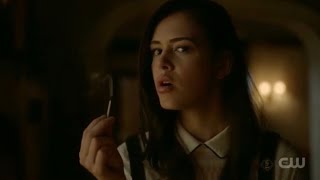 LEGACIES 4x02 (3x18) : JOSIE LIGHTS UP A MATCH \u0026 BLOWS IT (SCENE)