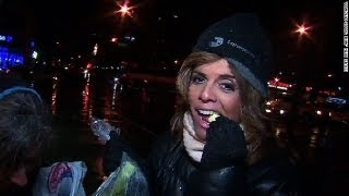 Jane Velez-Mitchell dumpster dives!