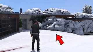 GTA 5 : FRANKLIN'S HOUSE IS BURIED IN SNOW 🥶