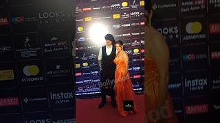Sunny Leone And Her Husband Deinal Weber Snap At Bollywood Hungama Iconic Award Show || #shorts