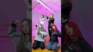 Зато сразу видно, по кому мы фанатеем 🫡 #kpop