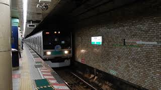 JR東日本 209系1000番台 回送 湯島駅通過