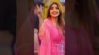 Saboor Ali Looks Gargious in Pink Dress #ytshorts #pakistanidrama #shortvideo #viral