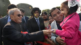 President Mukherjee receives New Year Greetings from public visitors