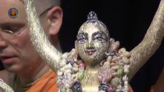 2017 Mayapur Gaura Purnima Day Abhisheka -  Kirtan - Madhava Prabhu.