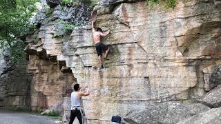 Suzie A (V1) - Gunks Bouldering: Trapps