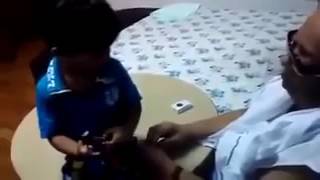 கலைஞர் மு.கருணாநிதி தனது பேரனுடன் | Kalaignar Karunanidhi playing with his grandson