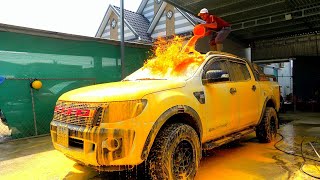 Cleaning details of Ford Ranger pickup truck, satisfying viewers!